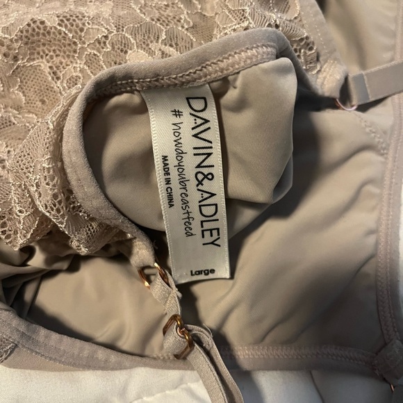 Pack of 5 Davin & Adley nursing/pumping bras. Lightly used. Smoke free home. - Picture 5 of 5